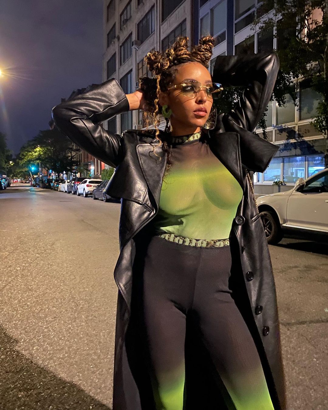 Tinashe - night out in NYC 244077380_199591688927693_2963116332550170166_n.jpg