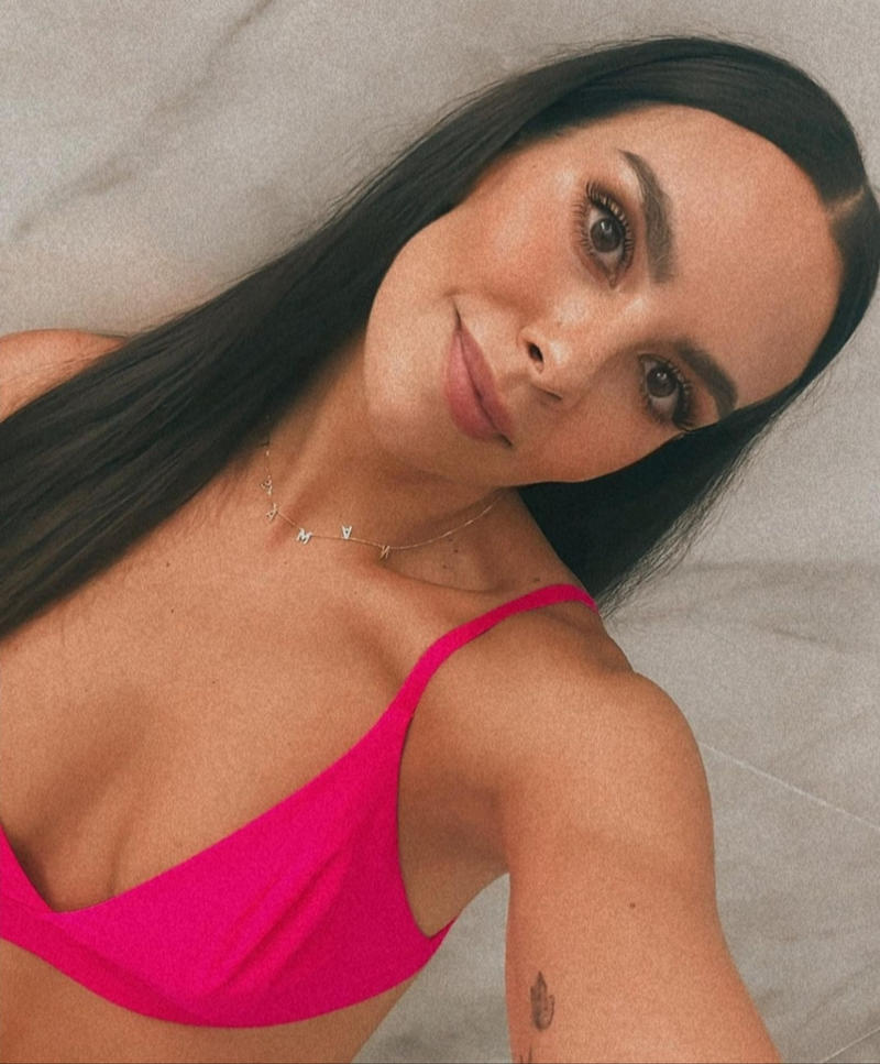 Top rosa y escote.jpg