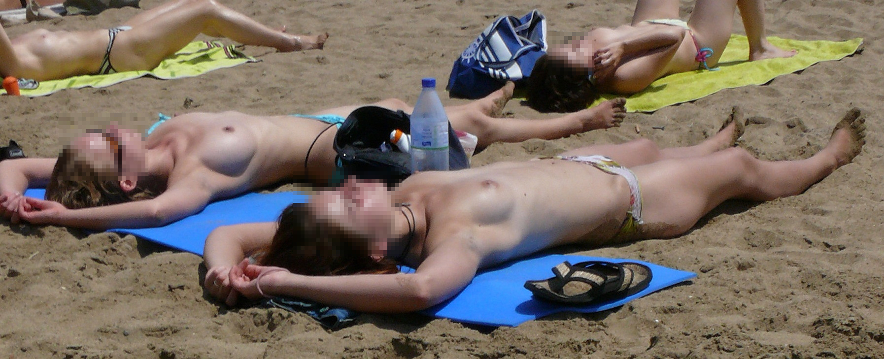 Topless_Barcelona.jpg