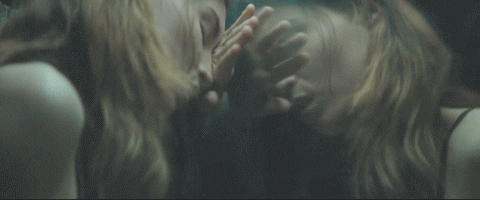 Tumblr_l_158928105036559.gif