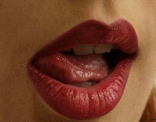 Tumblr_l_961255134033828.jpg
