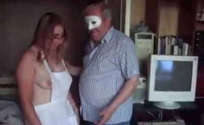 Pornochacha enseñando las tetas Pornochacha enseñando las tetas