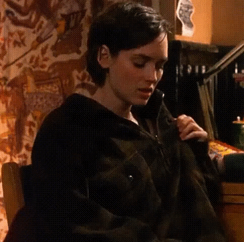 winona ryder,-,.-.-.gif