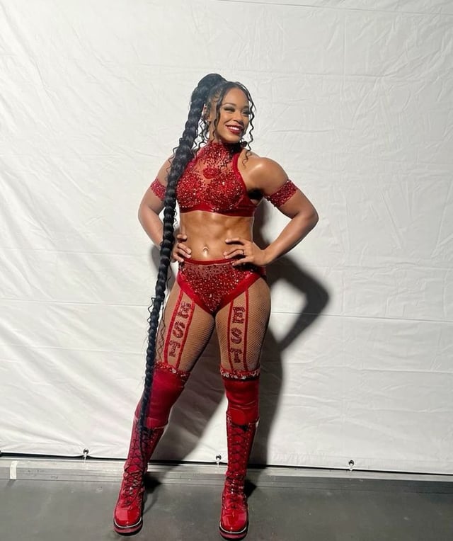 wwe-superstar-bianca-belair-wears-ring-attire-designed-and-v0-hepud9e8rcmc1.jpg