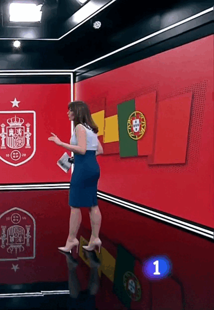 YTDown.com_YouTube_Lara-Siscar-05-06-2021_Media_CNZoAGyhe6Y_001_1080p (online-video-cutter.com...gif